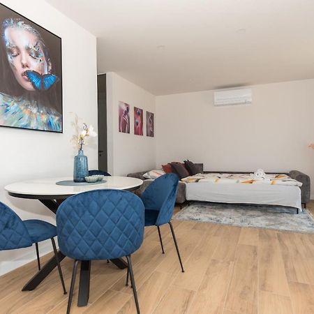 Luxury Adria Sea & City View Apartment Makarska Buitenkant foto