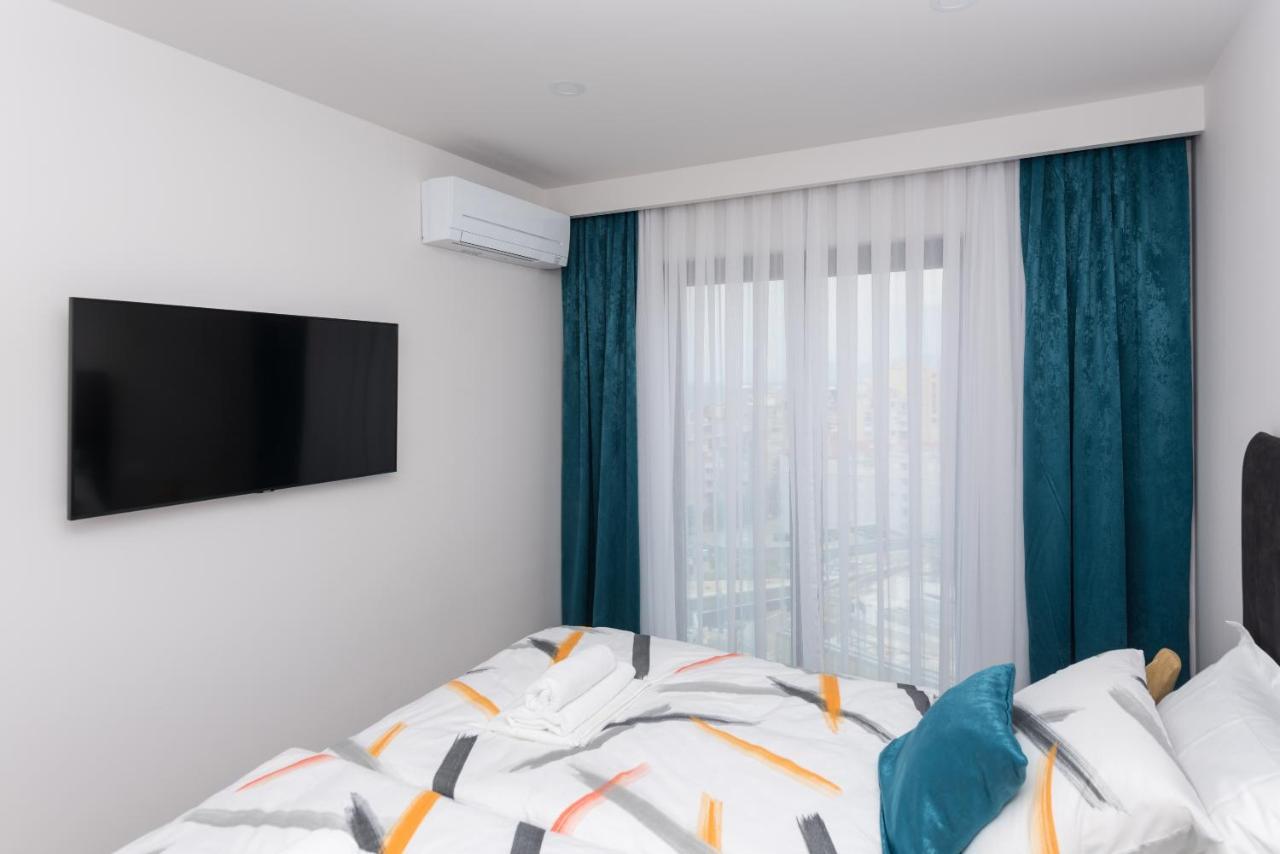 Luxury Adria Sea & City View Apartment Makarska Buitenkant foto