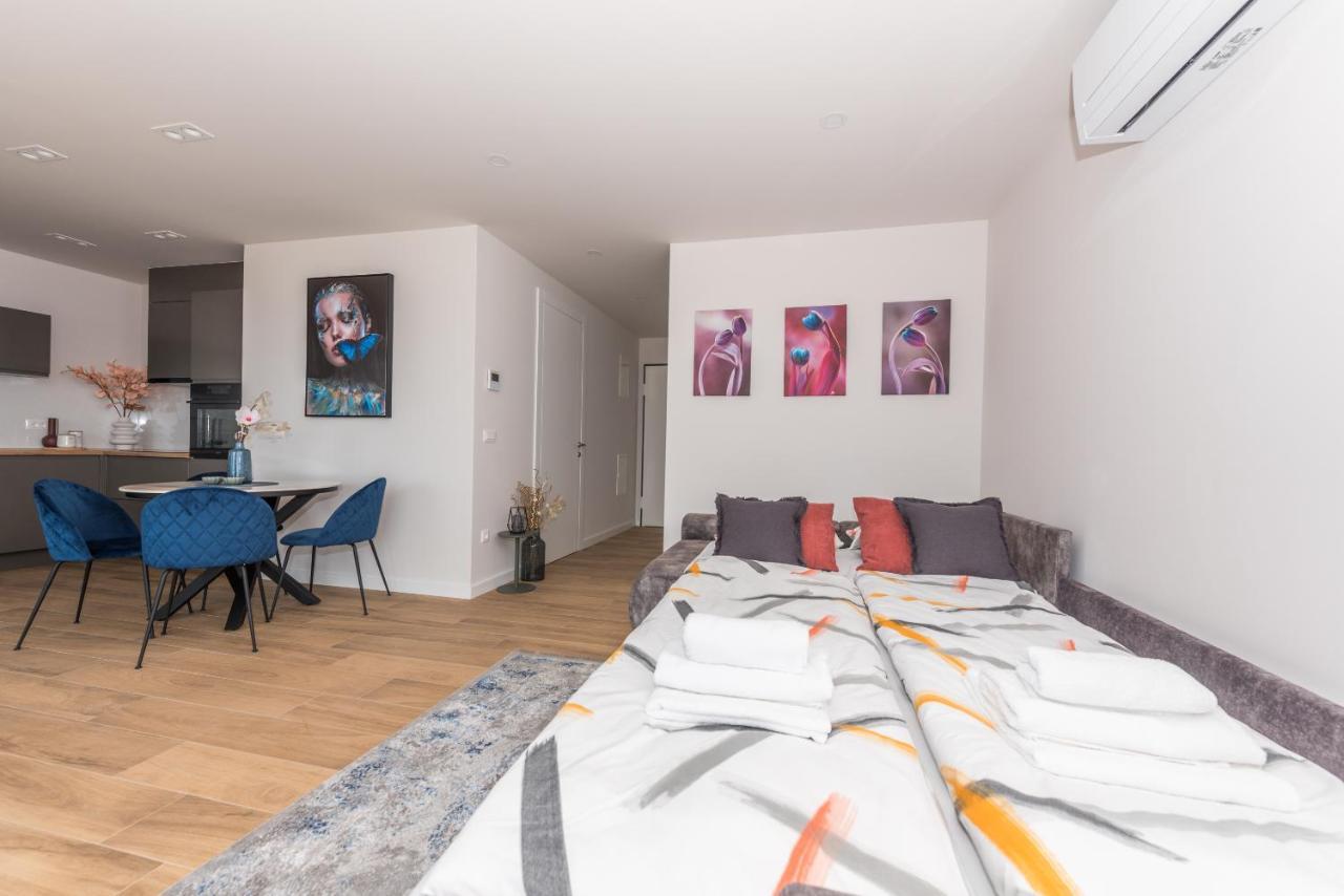 Luxury Adria Sea & City View Apartment Makarska Buitenkant foto